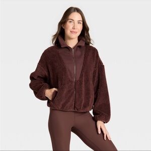 All In Motion | High Pile & Ribbed Mix Jacket | Brown | Size Small